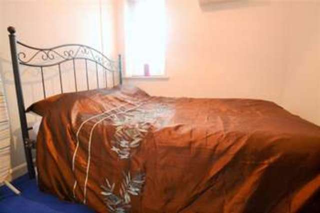  Image of 3 bedroom Terraced house to rent in Bordesley Road Morden SM4 at Morden Hall Park, SM4 5LW