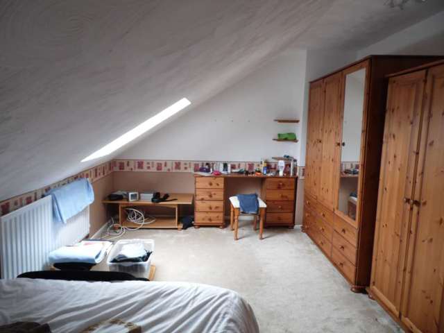  Image of 4 bedroom Semi-Detached house for sale in Bradley Close Benfleet SS7 at Bradley Close Thundersley Benfleet, SS7 3AH