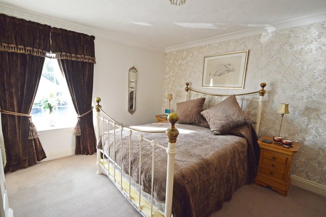  Image of 4 bedroom Cottage for sale in Bressingham Road Roydon Diss IP22 at Bressingham Road Bressingham Diss, IP22 5XW