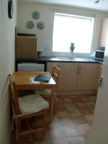  Image of 2 bedroom Flat to rent in Burghfield Road Reading RG30 at Reading Burfield Road Reading, RG30 3NS