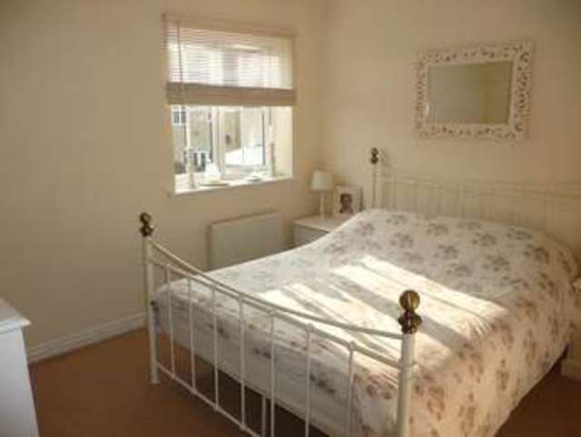  Image of 4 bedroom Semi-Detached house for sale in Calypso Walk Swindon SN25 at Calypso Walk Oakhurst Swindon, SN25 2LX