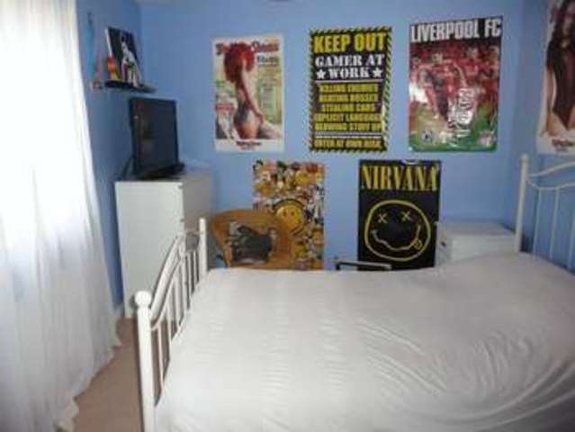 Image of 4 bedroom Semi-Detached house for sale in Calypso Walk Swindon SN25 at Calypso Walk Oakhurst Swindon, SN25 2LX