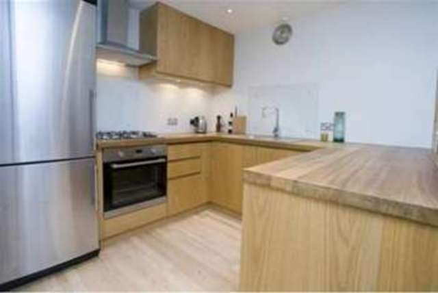  Image of 2 bedroom Flat to rent in Cambridge Gardens London W10 at London, W10 6HR