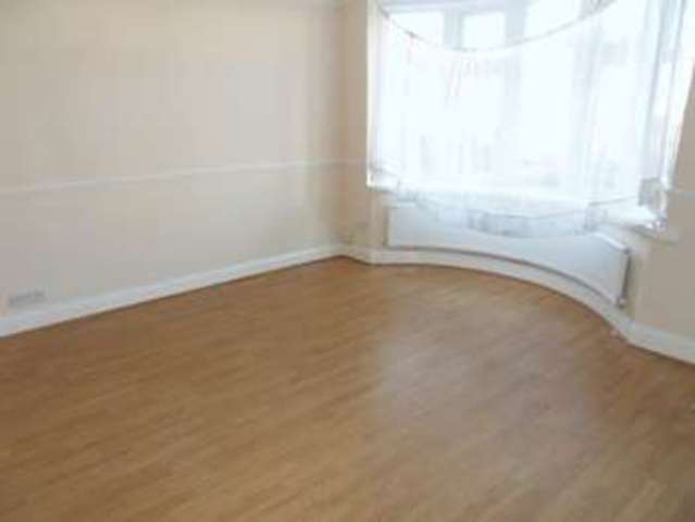  Image of 4 bedroom Detached house to rent in Camrose Avenue Edgware HA8 at Camrose Avenue  Edgware, HA8 6BY