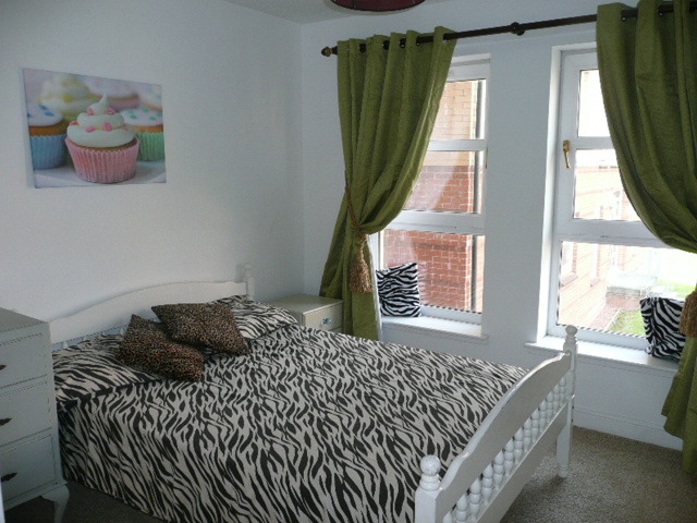  Image of 2 bedroom Flat to rent in Carfrae Street Glasgow G3 at Yorkhill Glasgow Glasgow, G3 8SS