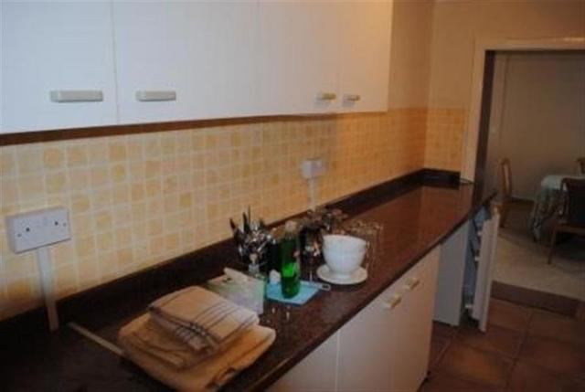  Image of 1 bedroom Flat to rent in Nantgaredig Carmarthen SA32 at Pontargothi  Nantgaredig, SA32 7NG