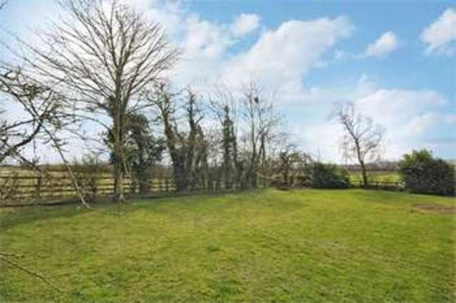  Image of 5 bedroom Farm House for sale in Pitchcott Aylesbury HP22 at Carters Lane  Pitchcott, HP22 4HU