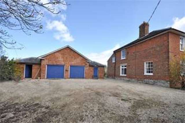  Image of 5 bedroom Farm House for sale in Pitchcott Aylesbury HP22 at Carters Lane  Pitchcott, HP22 4HU