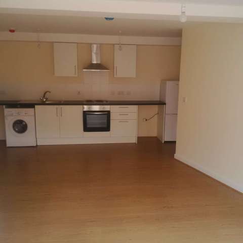  Image of 1 bedroom Apartment to rent in Cavendish Road Leicester LE2 at Cavendish Road Aylestone Leicester, LE2 7PJ