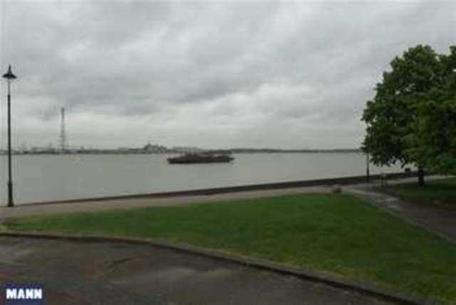 Image of 2 bedroom Flat to rent in Chalice Way Greenhithe DA9 at Greenhithe, DA9 9PR