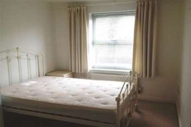  Image of 1 bedroom Flat to rent in Marshall Square Shirley Southampton SO15 at Southampton, SO15 2PA