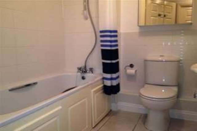  Image of 1 bedroom Flat to rent in Marshall Square Shirley Southampton SO15 at Southampton, SO15 2PA