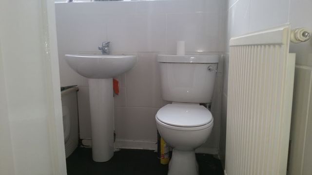  Image of 3 bedroom Detached house to rent in Chichester Road London N9 at Chichester Road Array Lower Edmonton, N9 9DH