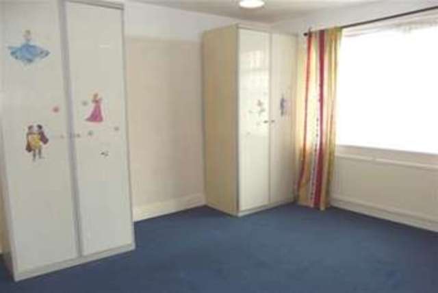  Image of 3 bedroom Detached house to rent in Waverley Avenue London E4 at London, E4 8HS