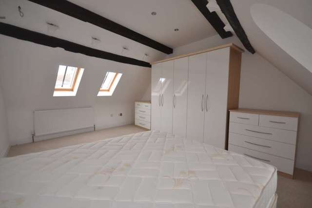  Image of 2 bedroom Detached house to rent in Church Street Caversham Reading RG4 at Church Street Caversham Reading, RG4 8AT