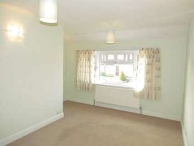  Image of 3 bedroom Semi-Detached house to rent in Churchill Crescent Sonning Common Reading RG4 at Sonning Common  Reading, RG4 9RX