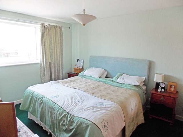  Image of 3 bedroom Semi-Detached house for sale in Churchill Road Bicester OX26 at Churchill Rd  Bicester, OX26 4UB