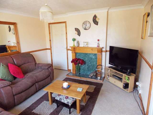  Image of 3 bedroom Semi-Detached house for sale in Churchill Road Bicester OX26 at Churchill Rd  Bicester, OX26 4UB