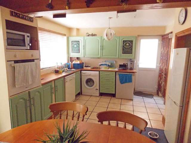  Image of 3 bedroom Semi-Detached house for sale in Churchill Road Bicester OX26 at Churchill Rd  Bicester, OX26 4UB