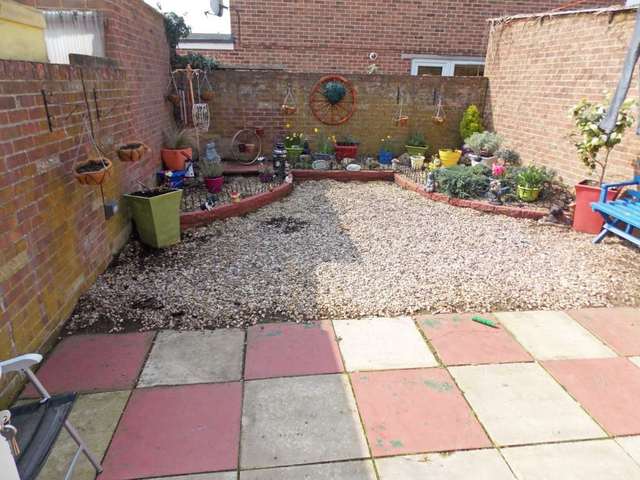  Image of 3 bedroom Semi-Detached house for sale in Churchill Road Bicester OX26 at Churchill Rd  Bicester, OX26 4UB
