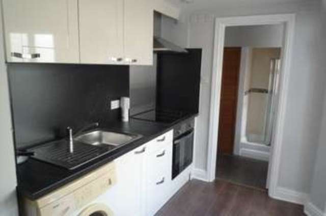  Image of 1 bedroom Apartment to rent in Chute Street Exeter EX1 at Chute Street  Exeter, EX1 2BZ