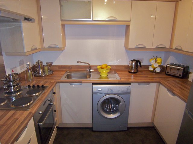  Image of 2 bedroom Flat to rent in Clarendon Gardens Bromley Cross Bolton BL7 at Hospital Road Bromley Cross Toppings, BL7 9GX