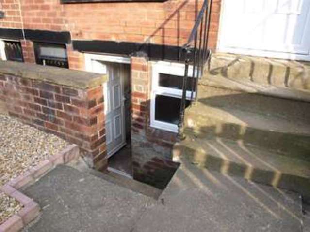  Image of 2 bedroom Terraced house for sale in Clifton Avenue Leeds LS9 at Harehills  Harehills, LS9 6EX