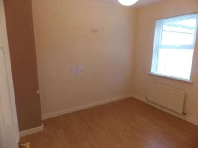  Image of 2 bedroom Retirement Property to rent in Clonavon Avenue Portadown Craigavon BT62 at Clonavon Avenue Portadown Craigavon, BT62 3AE