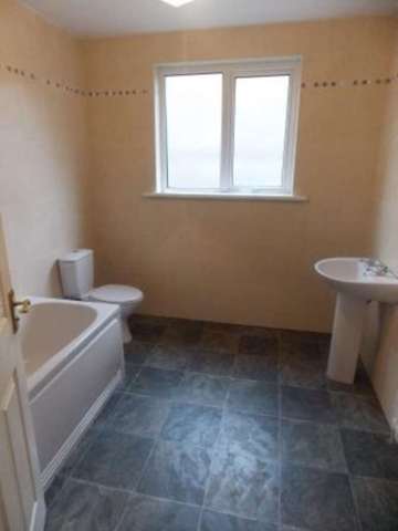  Image of 2 bedroom Retirement Property to rent in Clonavon Avenue Portadown Craigavon BT62 at Clonavon Avenue Portadown Craigavon, BT62 3AE