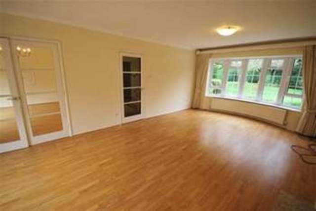  Image of 5 bedroom Detached house to rent in Pine Walk Cobham KT11 at Cobham, KT11 2HJ