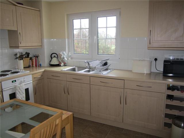  Image of 2 bedroom Flat to rent in Columbia Avenue Livingston EH54 at Livingston West Lothian West Lothian, EH54 6PR