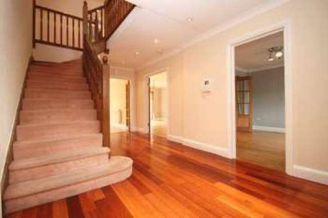 Image of 6 bedroom Detached house to rent in Coombe Lane West Coombe Kingston upon Thames KT2 at Coombe Lane West  Kingston Upon Thames, KT2 7EU
