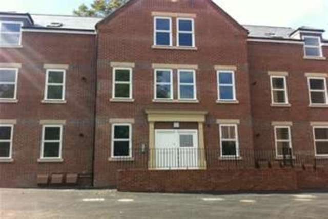  Image of 1 bedroom Flat to rent in Corunna Court Wrexham LL13 at Wrexham, LL13 8RX