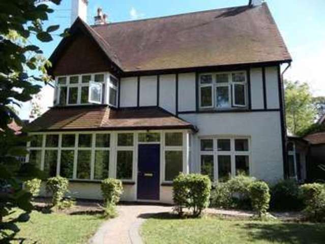 Image of 5 bedroom Detached house to rent in The Drive Coulsdon CR5 at Coulsdon, CR5 2BL