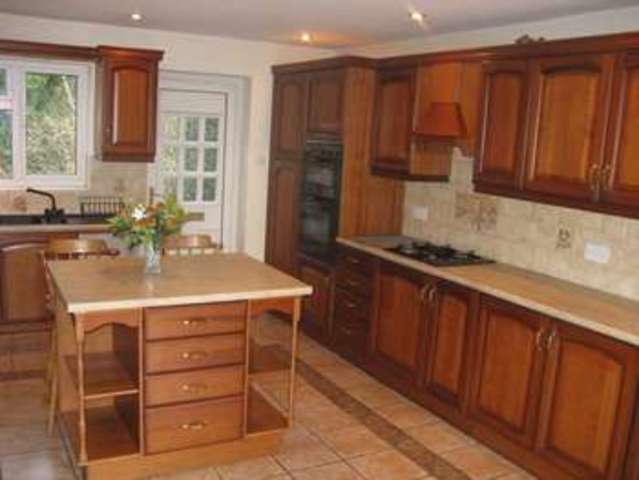 Image of 5 bedroom Detached house to rent in The Drive Coulsdon CR5 at Coulsdon, CR5 2BL