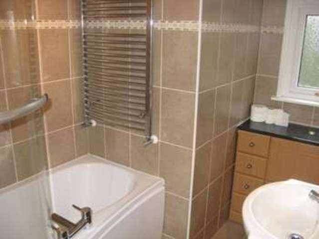  Image of 5 bedroom Detached house to rent in The Drive Coulsdon CR5 at Coulsdon, CR5 2BL
