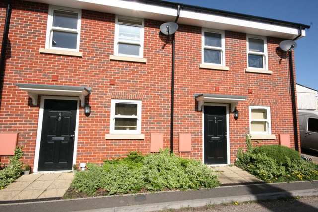  Image of 3 bedroom Town House to rent in Crookham Road Fleet GU51 at Crookham Road  Fleet, GU51 5TB