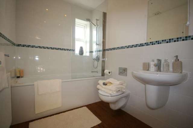  Image of 3 bedroom Town House to rent in Crookham Road Fleet GU51 at Crookham Road  Fleet, GU51 5TB