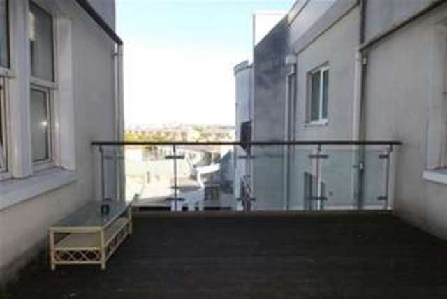  Image of 2 bedroom Flat to rent in West Bute Street Cardiff CF10 at Cardiff, CF10 5LL
