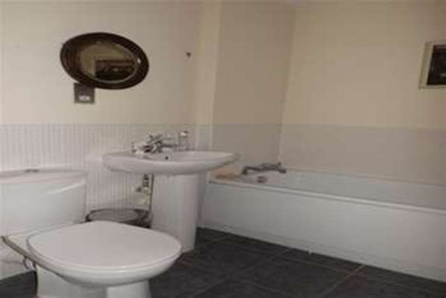  Image of 2 bedroom Flat to rent in West Bute Street Cardiff CF10 at Cardiff, CF10 5LL