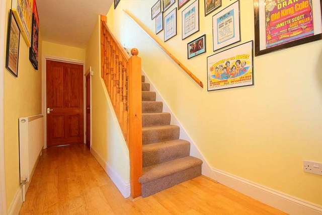  Image of 3 bedroom Detached house for sale in Daggsdell Road Hemel Hempstead HP1 at Daggs Dell Road  Hemel Hempstead, HP1 3PW