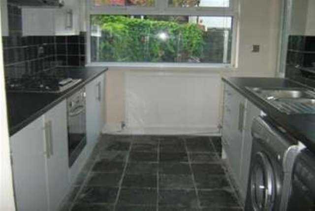  Image of 2 bedroom Terraced house to rent in Dalton Street Eccles Manchester M30 at Manchester, M30 9PB