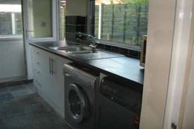  Image of 2 bedroom Terraced house to rent in Dalton Street Eccles Manchester M30 at Manchester, M30 9PB