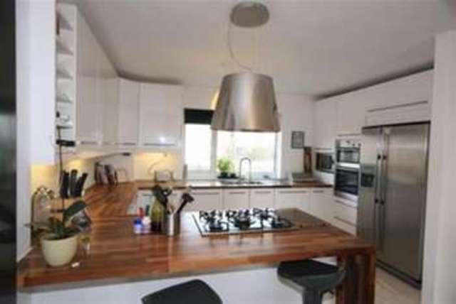  Image of 3 bedroom Detached house to rent in Dane Close Seaford BN25 at Seaford, BN25 1EB