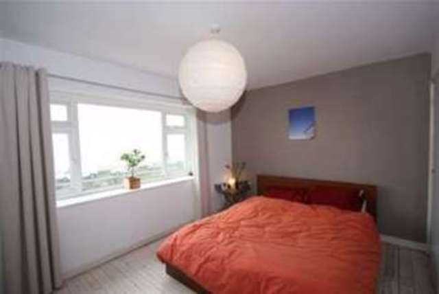  Image of 3 bedroom Detached house to rent in Dane Close Seaford BN25 at Seaford, BN25 1EB