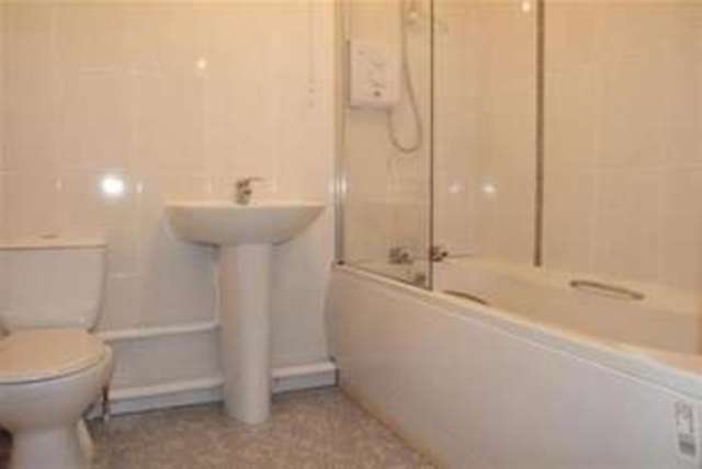  Image of 2 bedroom Terraced house to rent in Daventry Court Bracknell RG42 at Bracknell, RG42 2AF