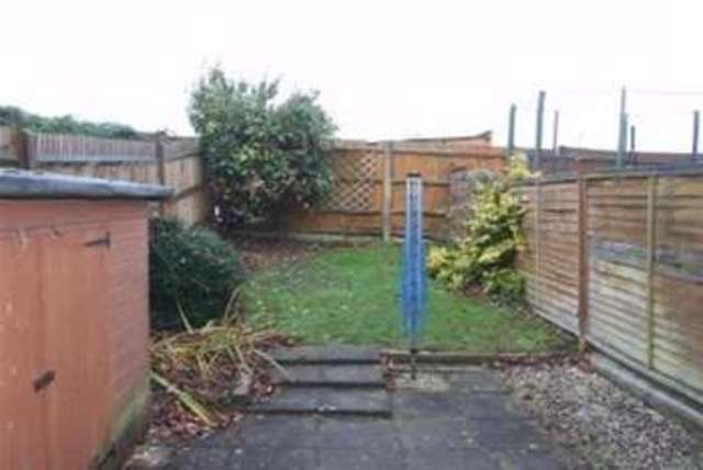  Image of 2 bedroom Terraced house to rent in Daventry Court Bracknell RG42 at Bracknell, RG42 2AF