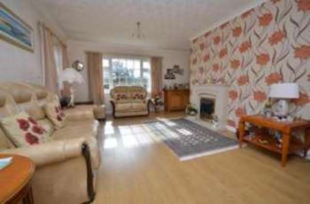  Image of 3 bedroom Bungalow for sale in Viceroy Close Dersingham King