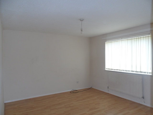  Image of 4 bedroom Terraced house to rent in Dilliars Walk West Bromwich B70 at Dilliars Walk  West Bromwich, B70 0BJ