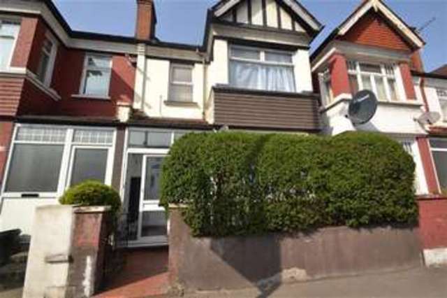  Image of 5 bedroom Detached house to rent in Durnsford Road London SW19 at Wimbledon Park, SW19 8DT